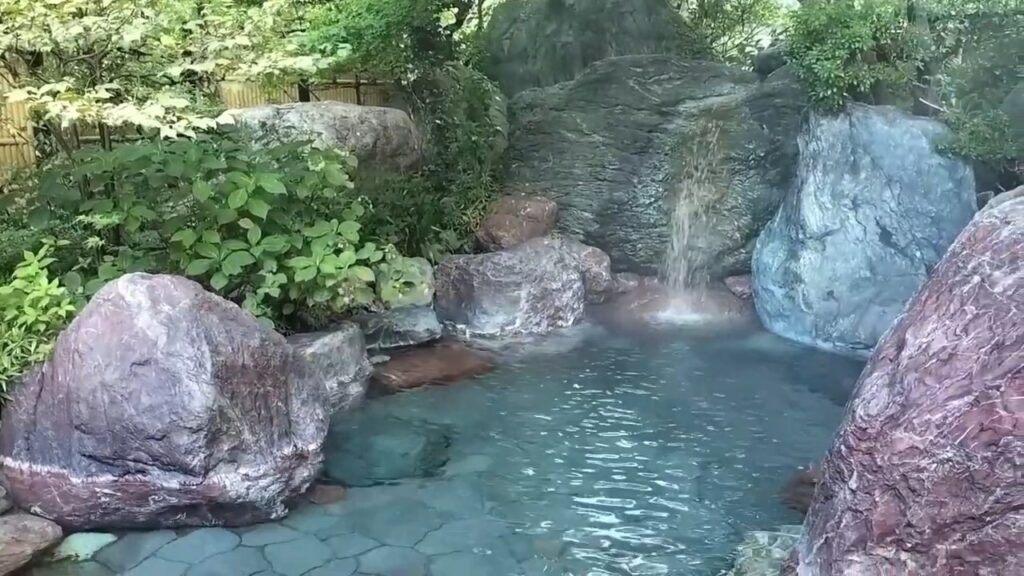 法師温泉 長寿館の玉城乃湯の露天風呂